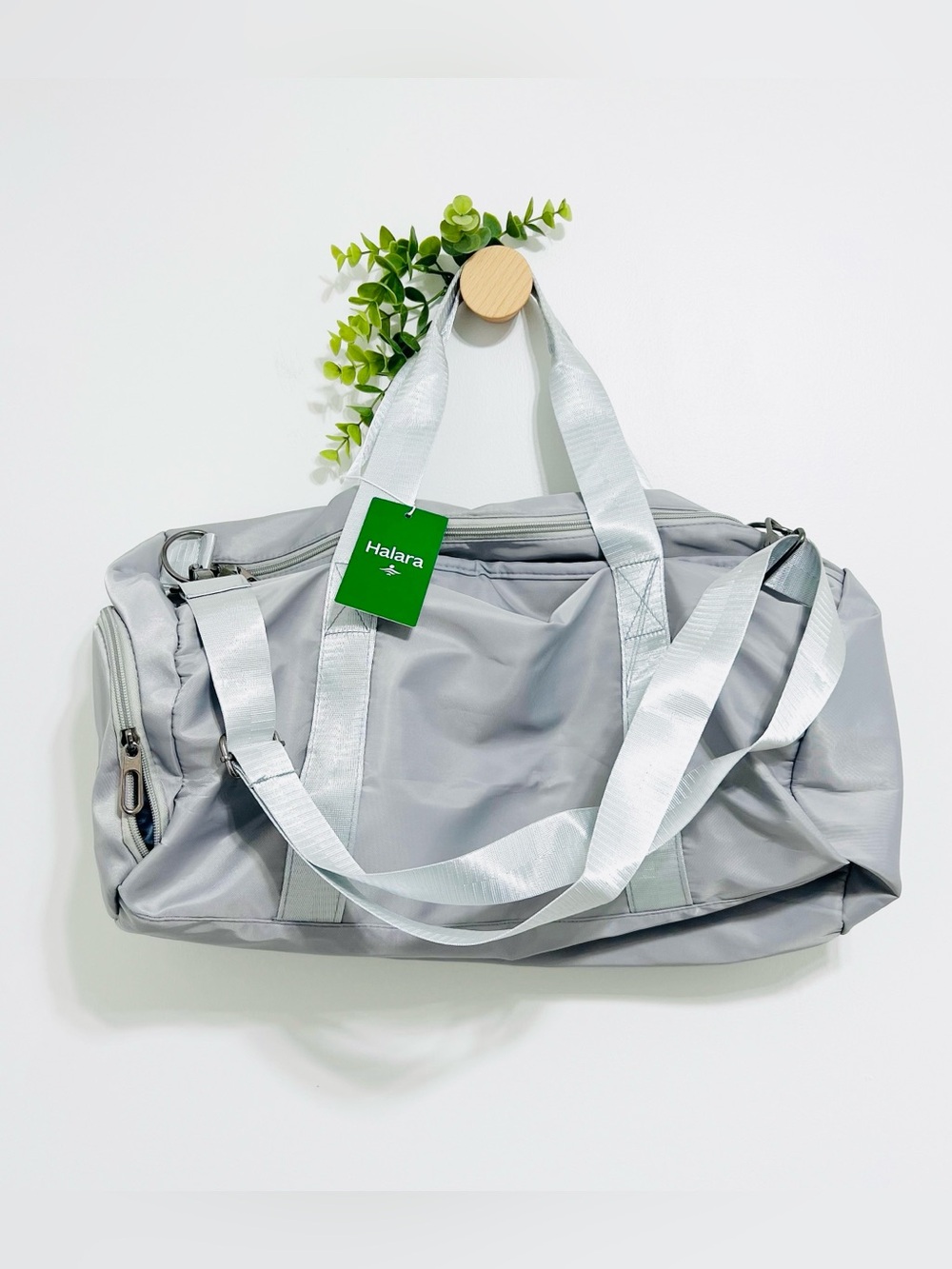 Halara NWT Gray Large Duffel Travel Bag